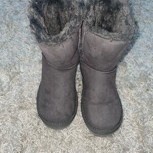 Kids Gray Uggs